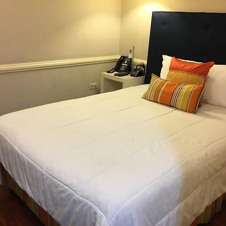 Eden Gardens Wellness Resort & Spa 킹스톤 외부 사진